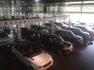 天津16款美規(guī)路虎攬勝 經典越野與卓越動力的完美結合